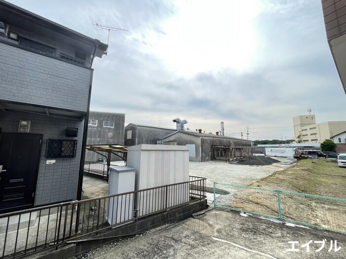 物件内観写真14　(室内からの展望)