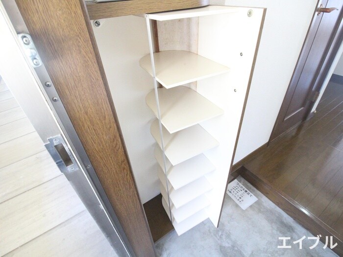 物件内観写真14　(靴箱)