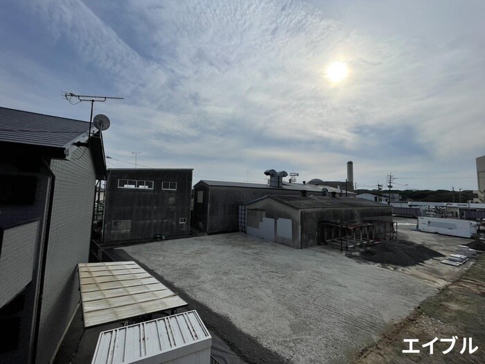 物件内観写真14　(室内からの展望)