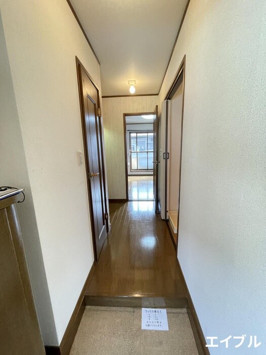 物件内観写真15　(玄関)