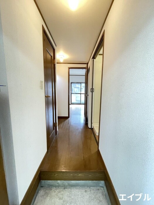 物件内観写真15　(玄関)