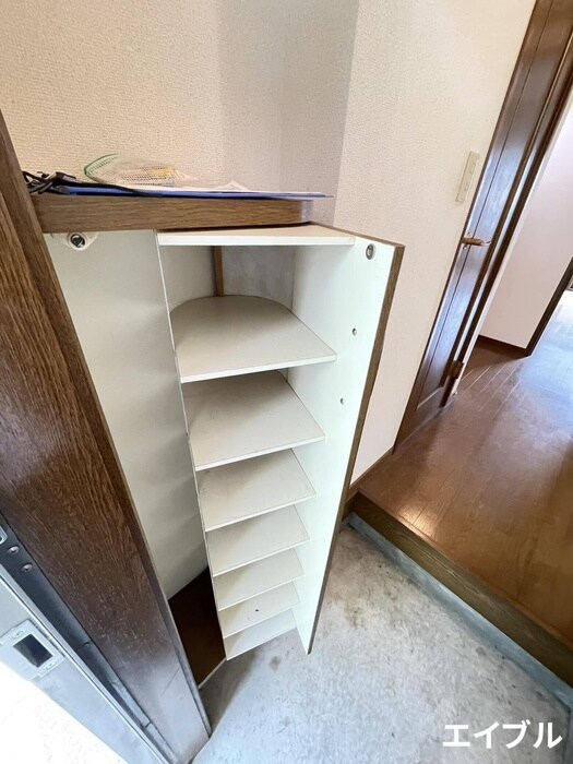 物件内観写真16　(靴箱)