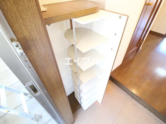 物件内観写真16　(靴箱)