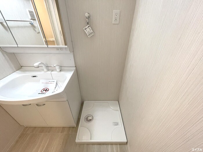 物件内観写真15　(洗濯機置場)