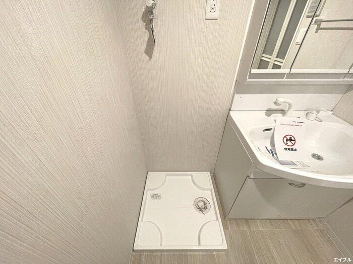 物件内観写真15　(洗濯機置場)