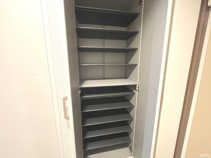物件内観写真17　(靴箱)