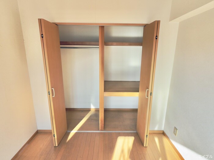 物件内観写真12　(収納)