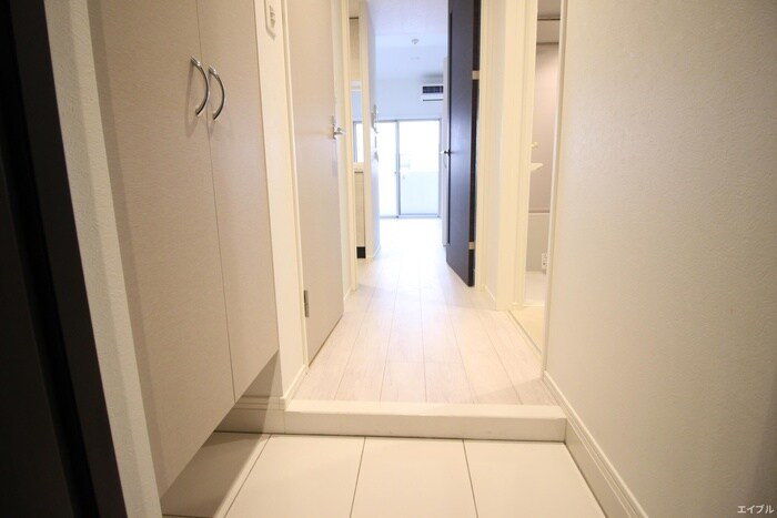 物件内観写真16　(玄関)