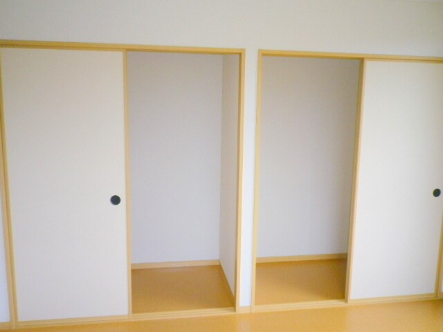 物件内観写真8　(収納)