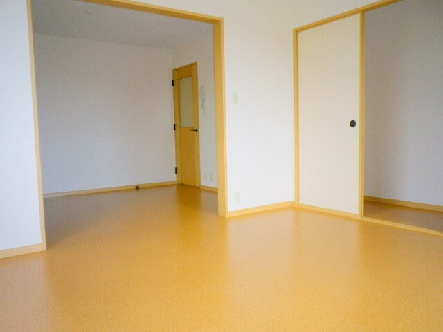 物件内観写真11　(居室)