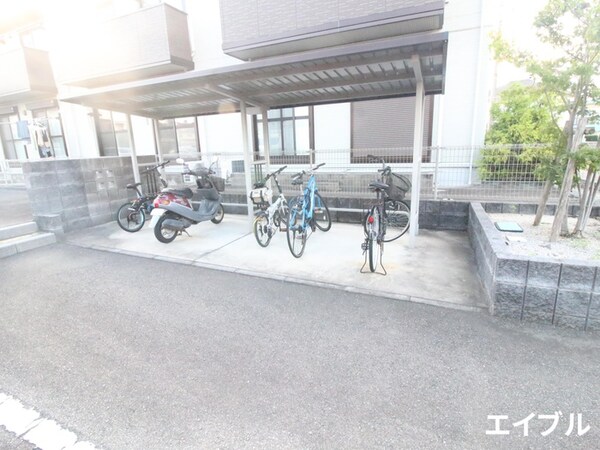 駐輪場