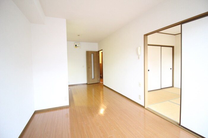 物件内観写真7　(居室)