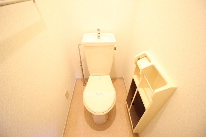 物件内観写真10　(トイレ)