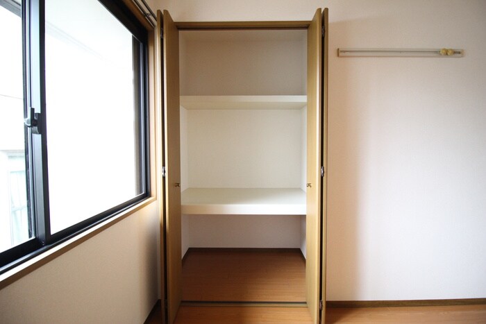 物件内観写真12　(収納)