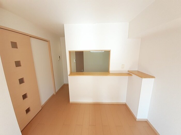 物件内観写真6　(居室)