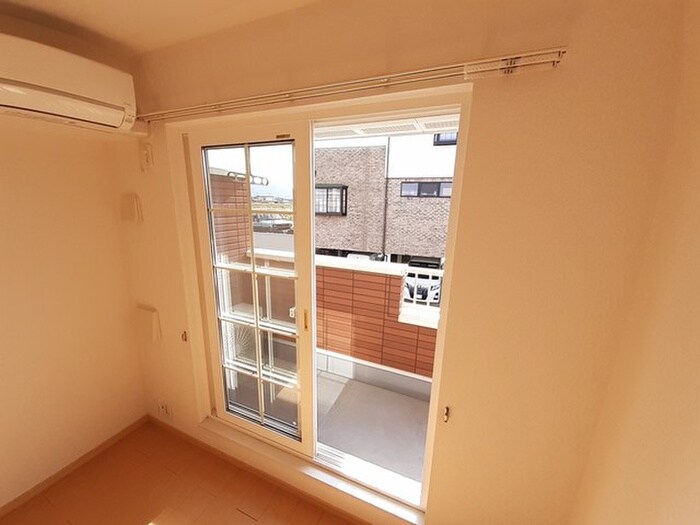 物件内観写真13　(ベランダ・バルコニー)