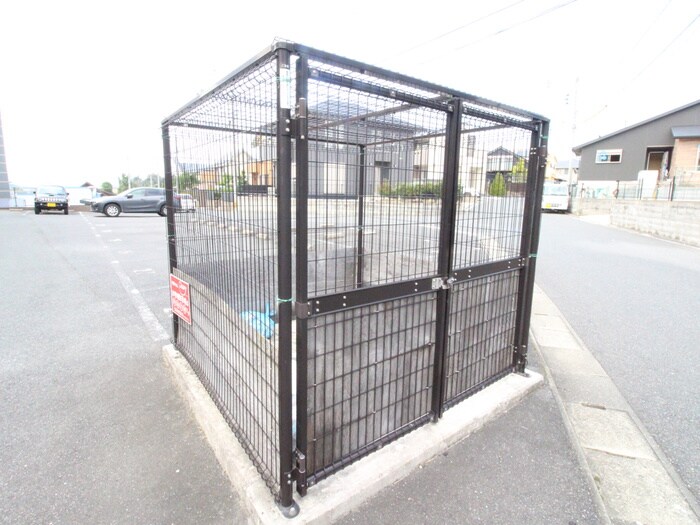 物件外観写真4　(建物設備)