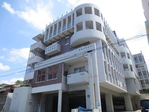 愛暮利伊Ⅲ別所パーク外観写真
