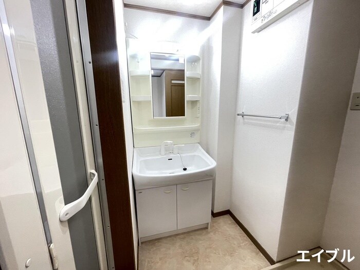 物件内観写真9　(洗面)