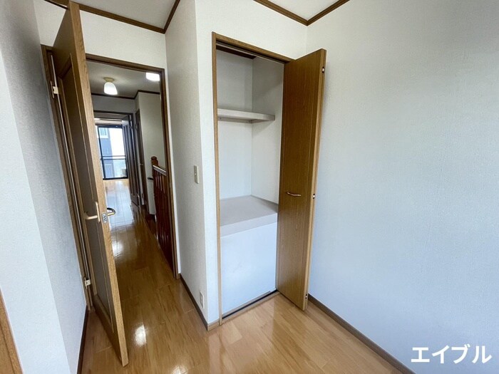 物件内観写真21　(収納)