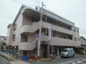 エントランスパ－ク外観写真