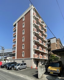 パレススィ－トⅠの外観写真