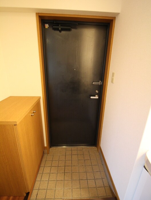 物件内観写真14　(玄関)