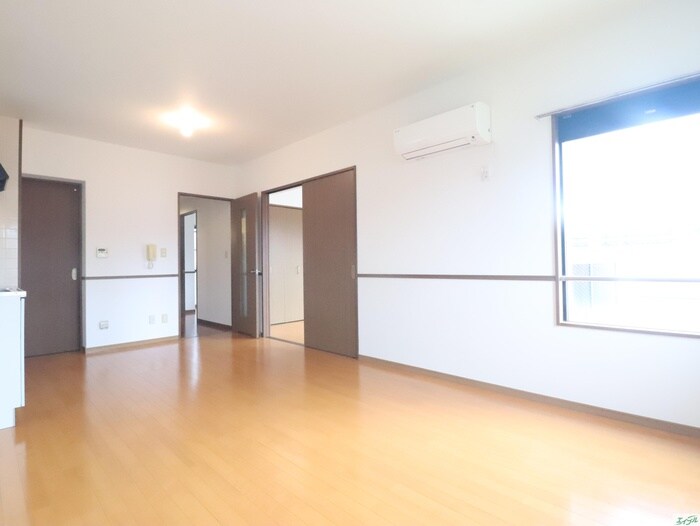 物件内観写真7　(居室)