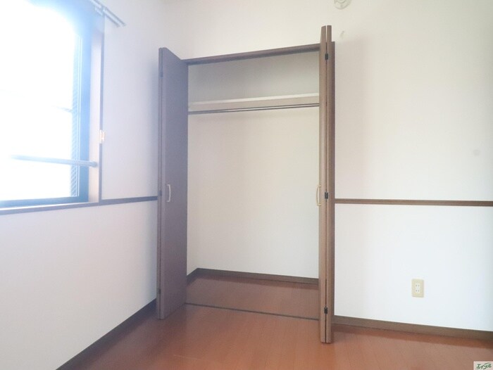 物件内観写真15　(収納)