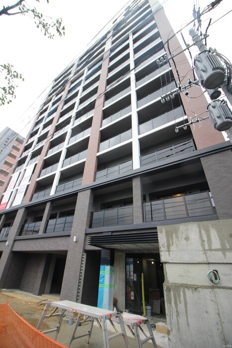 物件外観写真1　(建築中)