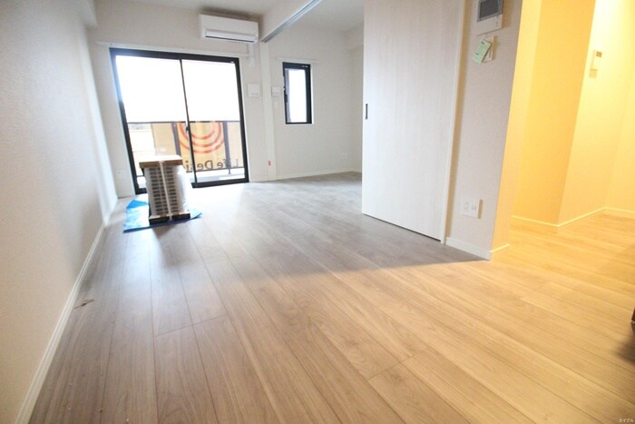 物件内観写真4　(居室)