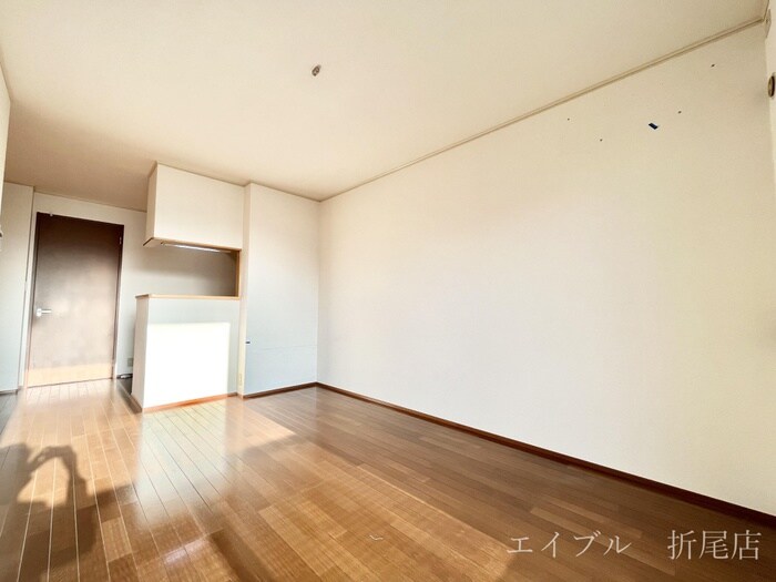 物件内観写真3　(居室)