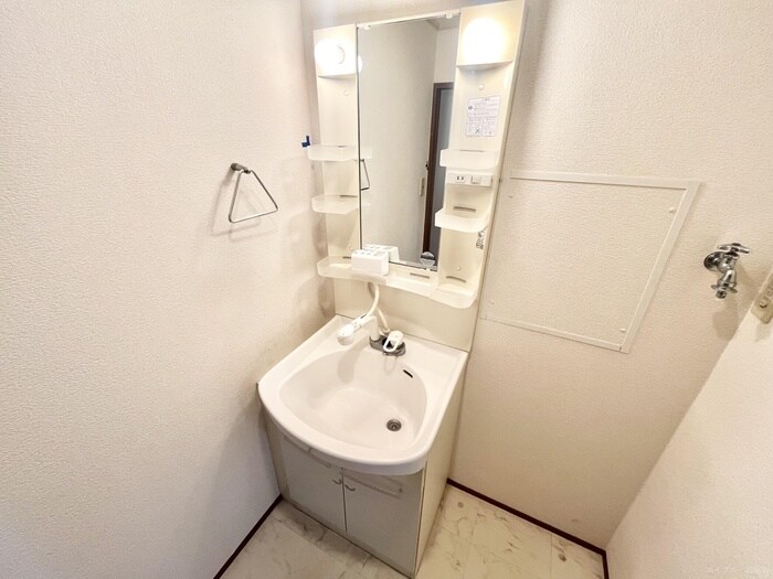 物件内観写真6　(洗面)