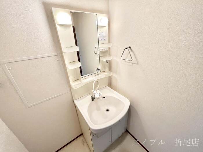 物件内観写真7　(洗面)