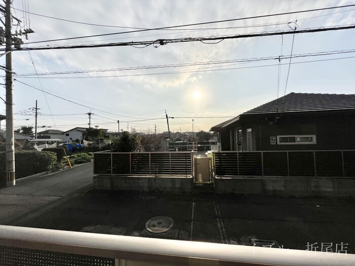 物件内観写真11　(室内からの展望)