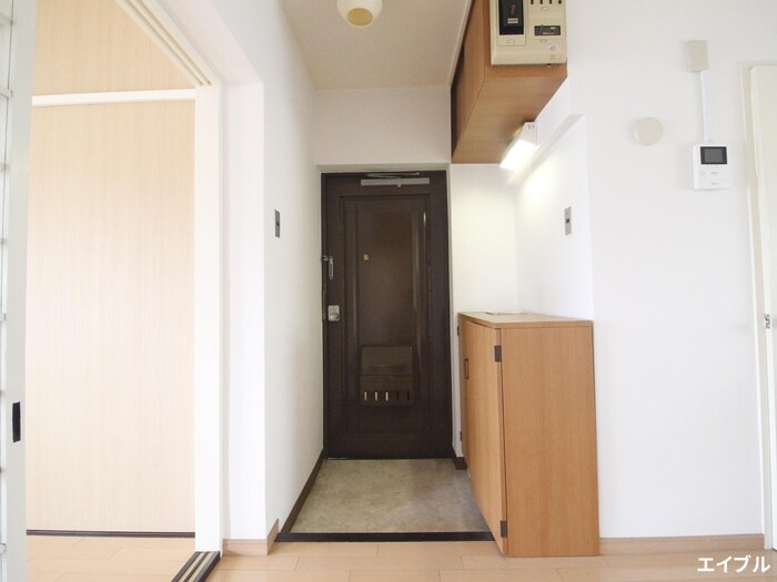 物件内観写真16　(玄関)