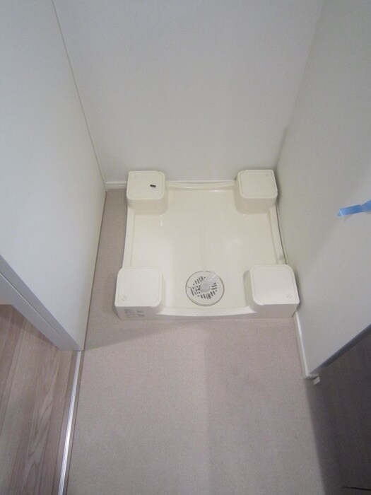 物件内観写真15　(洗濯機置場)