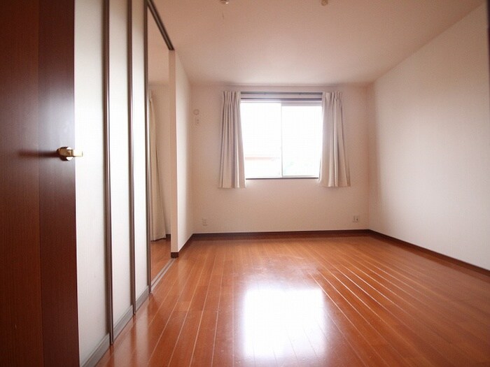 物件内観写真18　(居室)