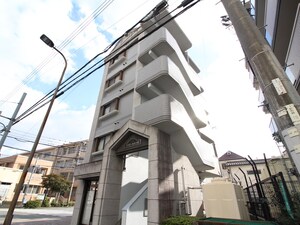 ファミールさつき外観写真