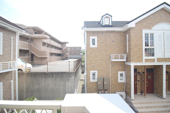 物件内観写真18　(室内からの展望)