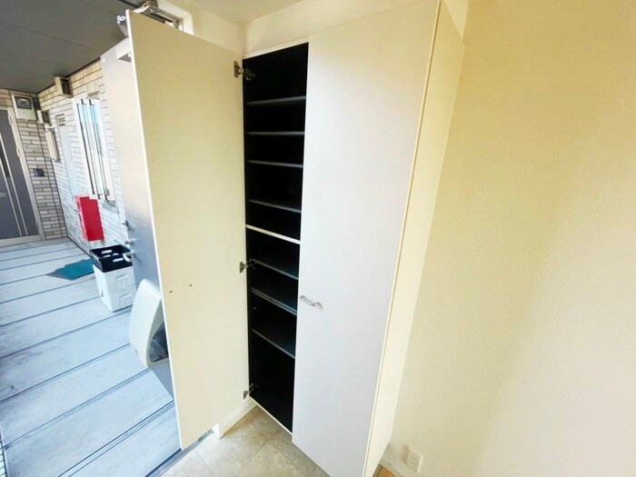 物件内観写真14　(靴箱)