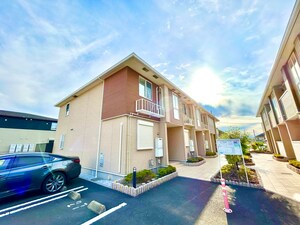 リバーサイドみどりやまＢ外観写真
