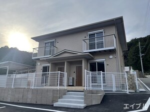 ロイヤルハウス東郷外観写真