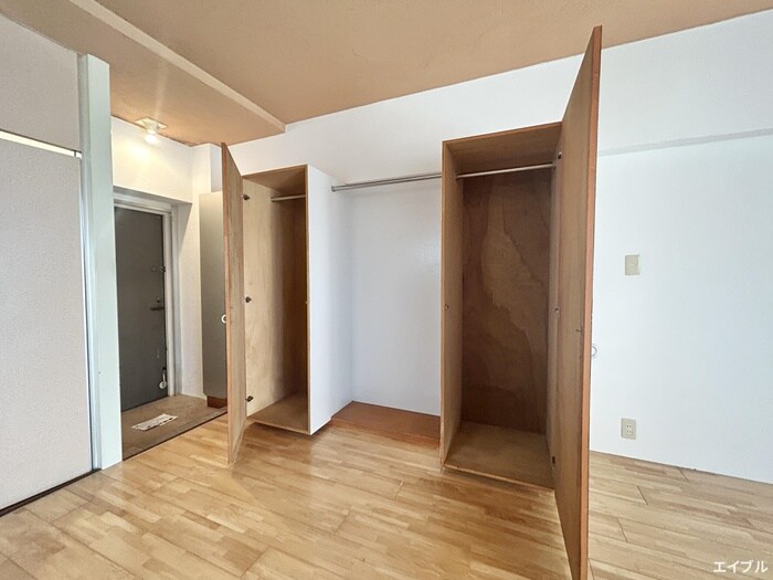 物件内観写真10　(居室)