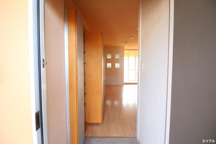 物件内観写真17　(廊下)