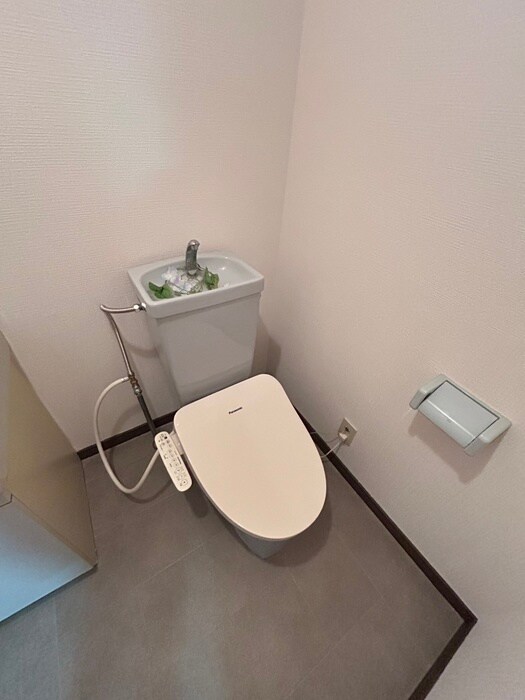 物件内観写真7　(トイレ)