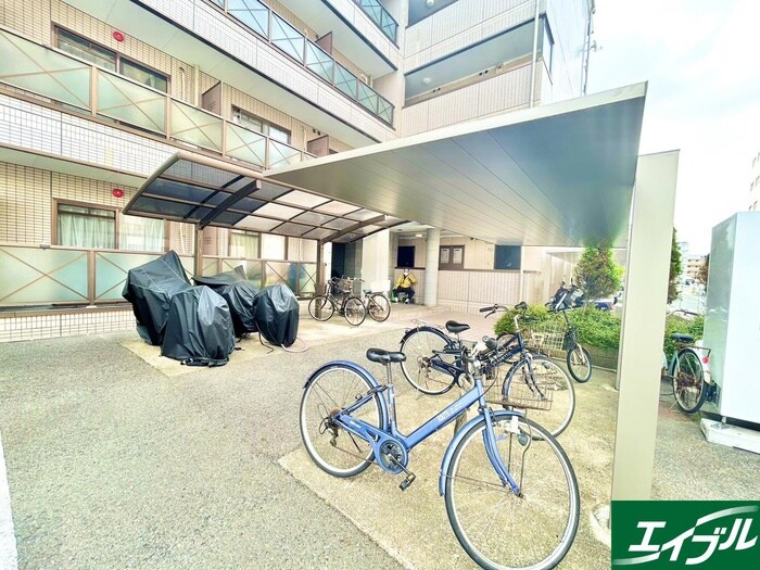 物件外観写真6　(駐輪場)