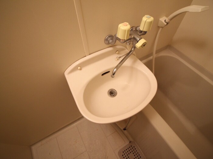 物件内観写真13　(洗面)