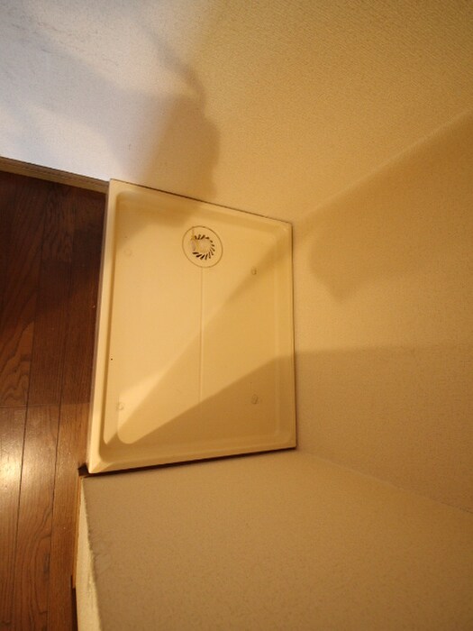 物件内観写真14　(洗濯機置場)