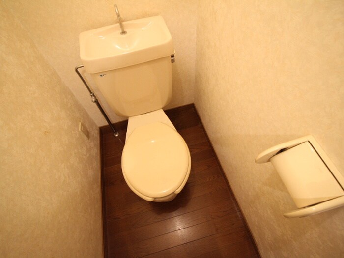 物件内観写真15　(トイレ)